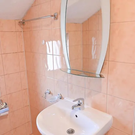 Guest house кирицова къща *